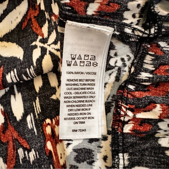 Lucky Brand Navy Paisley Knit Midi Dress Sz M - Picture 9 of 9